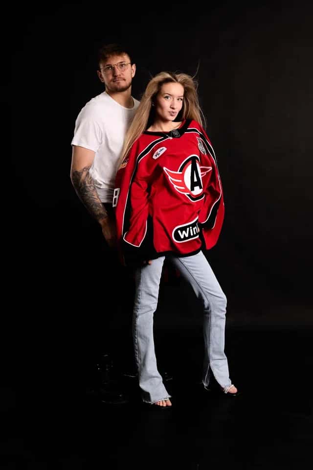 Цветная фотосессия на черном фоне (парная)