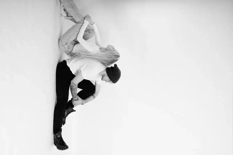 фотосессия в зеркале без фотографа