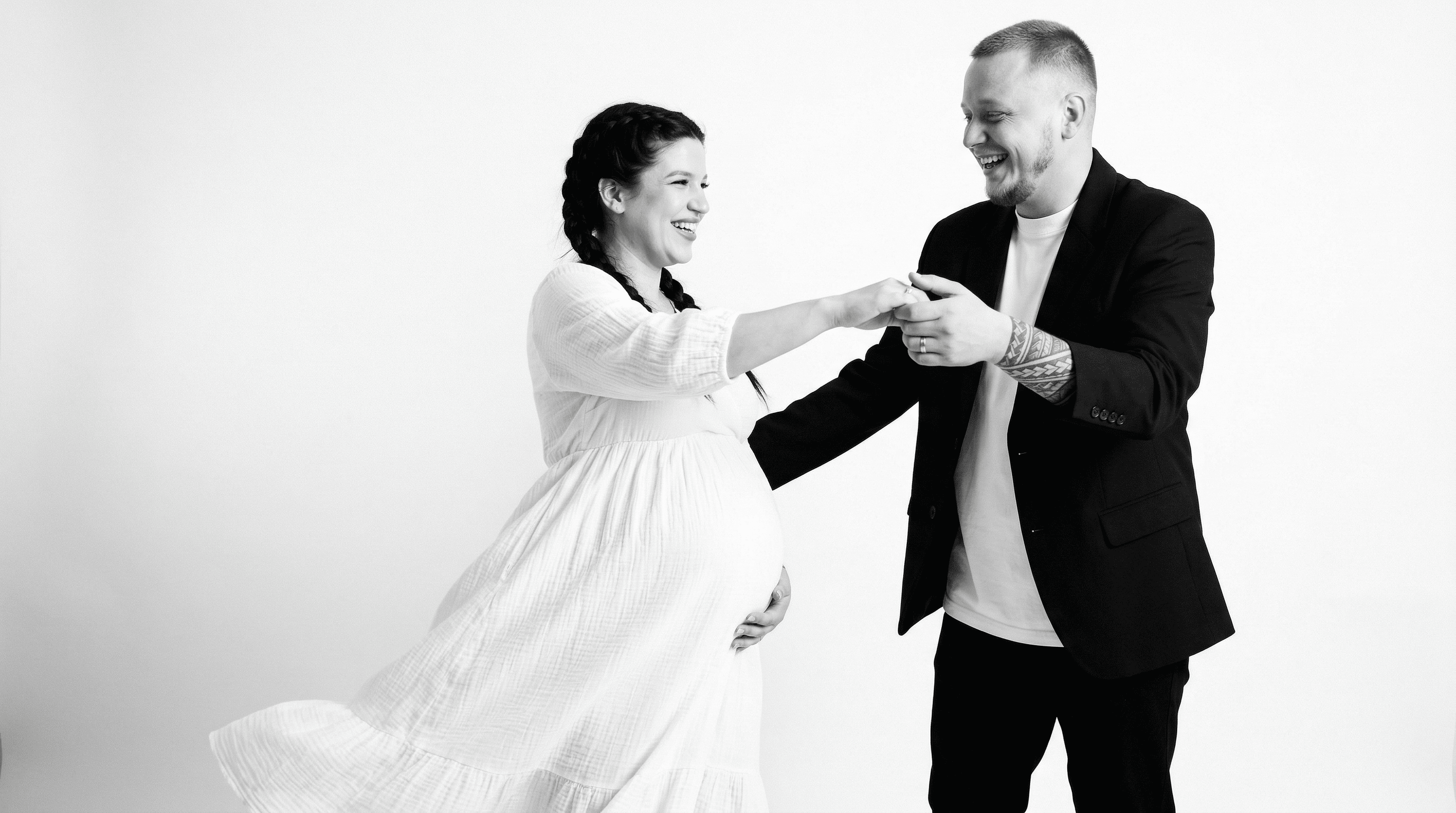 Фотостудия для беременных с мужем